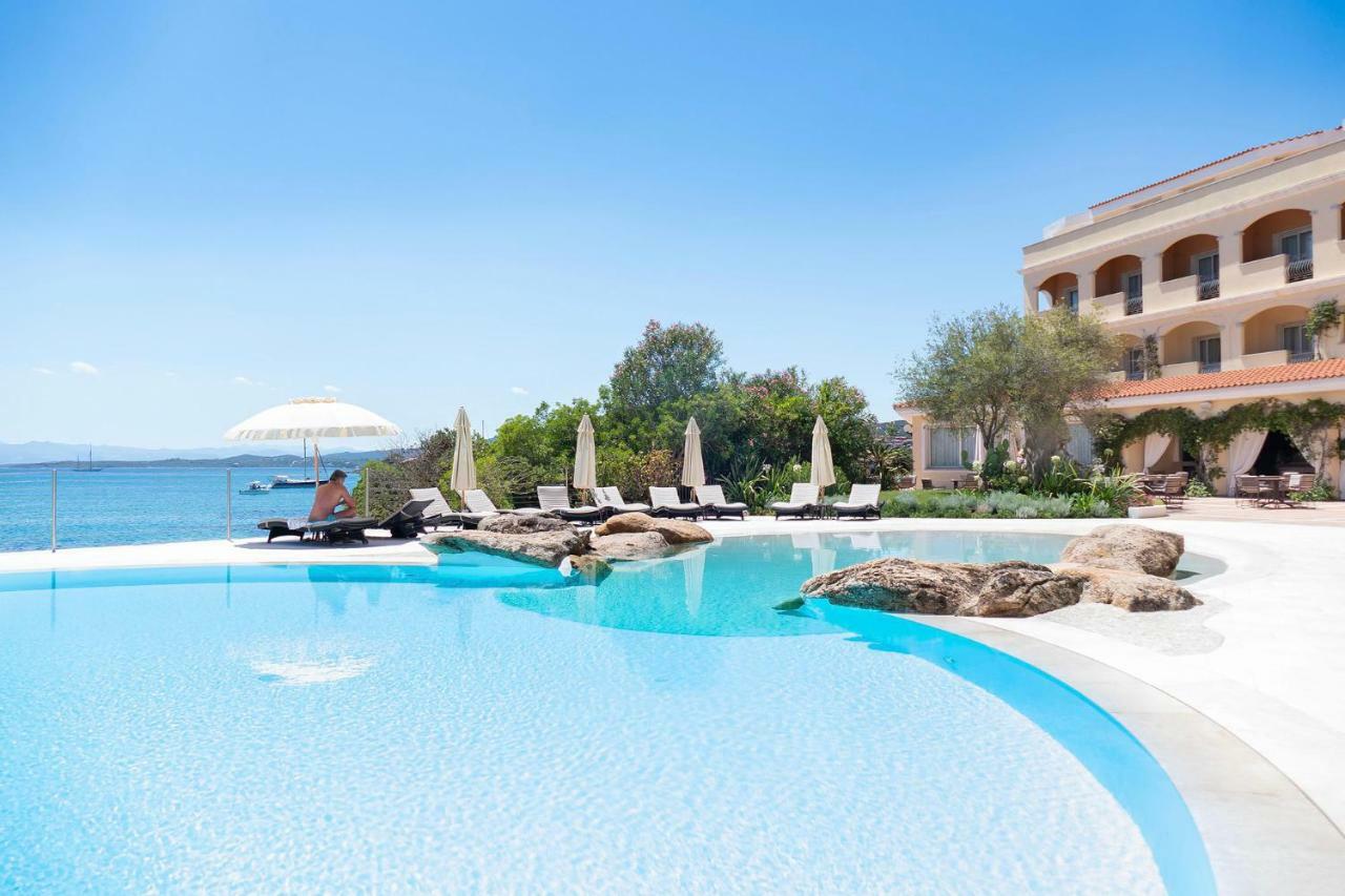Gabbiano Azzurro Hotel & Suites Голфо Аранчи Екстериор снимка